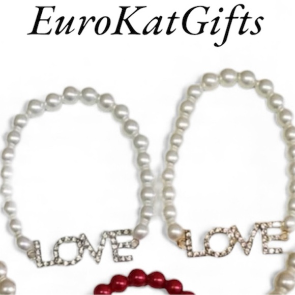 Pearl Ivory Heart Love Bracelet “LOVE”Crystal Rhinestone Accents Adjustable NEW - Picture 11 of 12